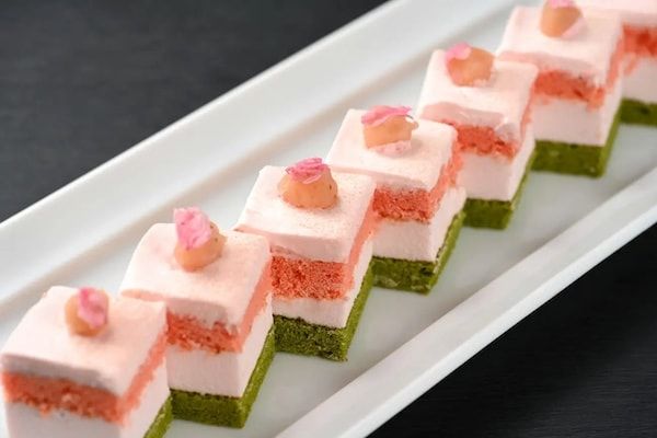 【秋田県秋田市】ANAクラウンプラザホテル秋田「空桜」のブッフェに桜スイーツが登場！GWイベントも