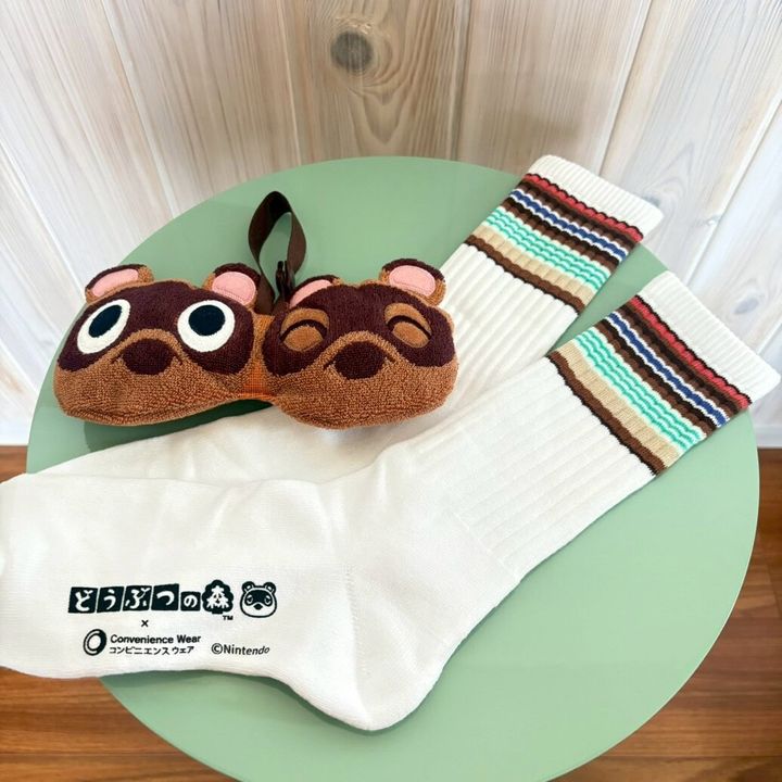 ファミリーマート×どうぶつの森 ソックス、タオルインポーチ