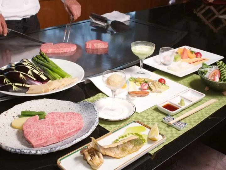 紫塚ゴルフ倶楽部の名物・三たて蕎麦