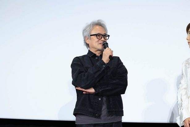 メガホンをとった源孝志監督 [c]2026「木挽町のあだ討ち」製作委員会 [c]2023 永井紗耶子／新潮社