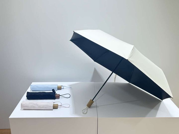 ユニクロ 展示会 UV対策 日傘