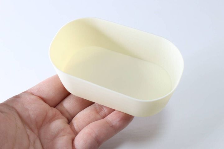 セリアの使いやすい洗いやすいシリコンおかずカップ 大2個入