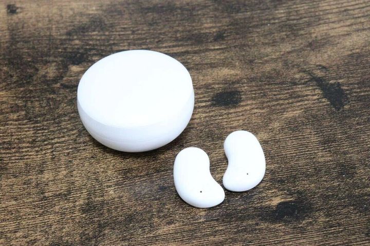 ダイソー 寝ながら完全ワイヤレスステレオイヤホン＜ホワイト＞