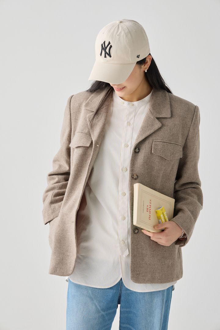 春のカレッジスタイルの正解はこれ！古着屋で見つけたベージュのジャケットを効かせて【FUDGE FRIEND おしゃれさんの毎日コーディネート vol.668｜ 栁沼芽以】