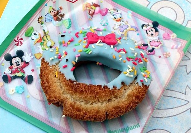 「ロイヤルストリート・ベランダ」で販売されている「スペシャルドーナツ(レモン風味)」