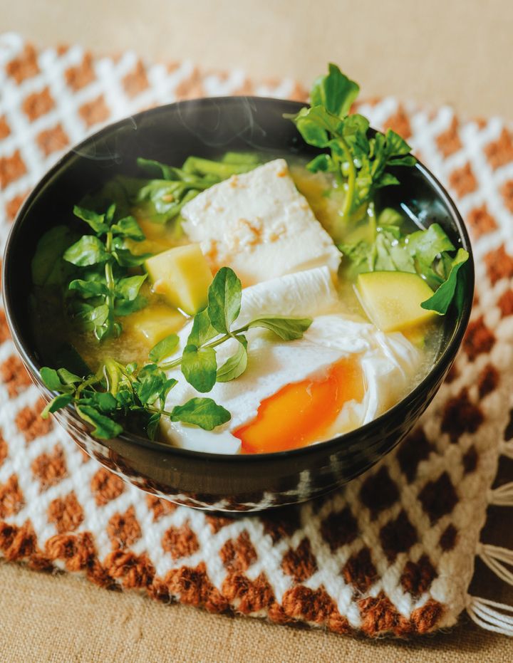 豆腐と卵のみそ汁