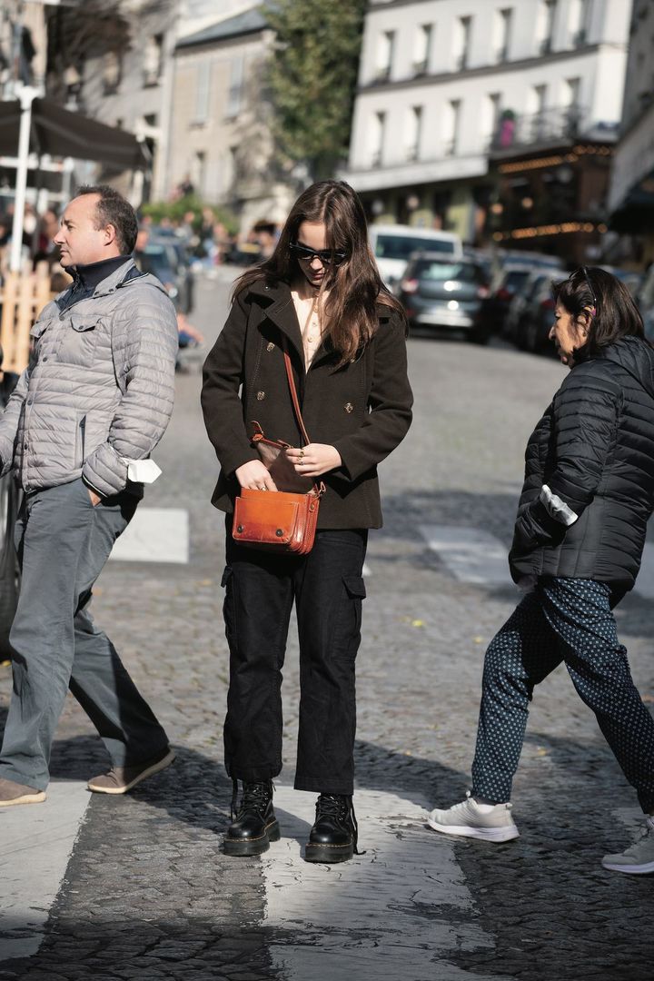 春先は防寒しつつカラーで季節感を出してみるのが大正解！