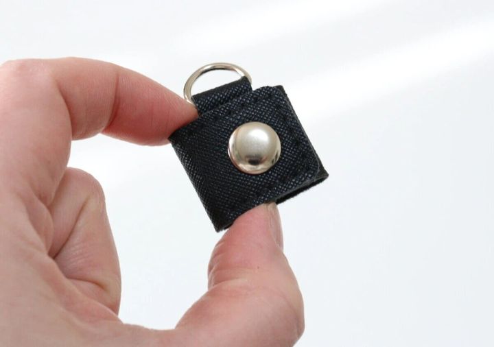 ダイソー キーホルダーステーション（レザー調）