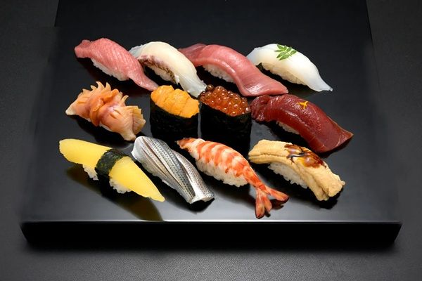 【東京都港区】「鮨 上ル 高輪ゲートウェイ店」オープン！「天然鮪づくし 食べ比べ5貫」などを提供