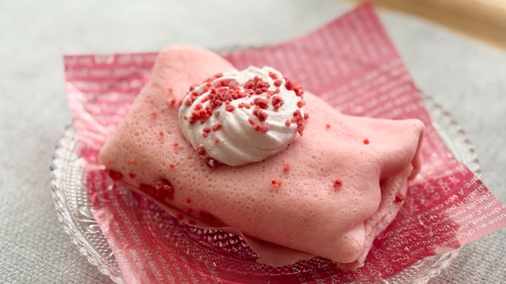 いちごダイスが贅沢！【ローソン】に人気ケーキの味がするコラボクレープ