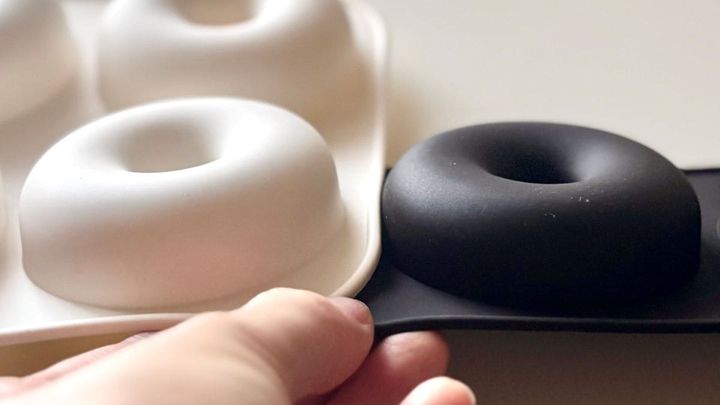 100均のドーナツ型が超使える！オーブンOKなシリコン製で子どもと一緒におやつ作り♪