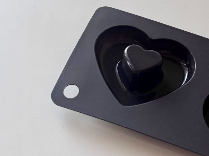 100均のドーナツ型が超使える！オーブンOKなシリコン製で子どもと一緒におやつ作り♪