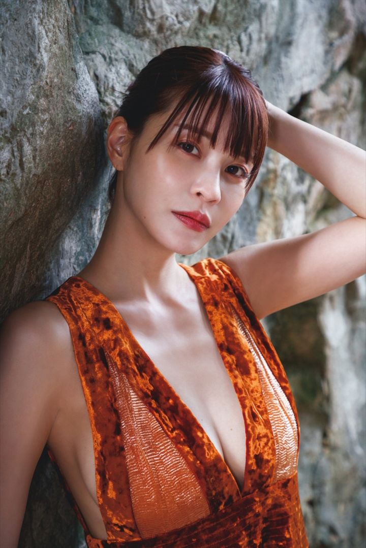 岸明日香写真集「Trajectory」イメージカット width=