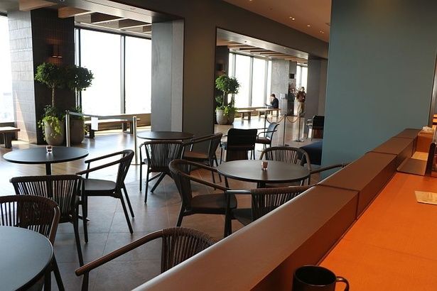 眺望が楽しめるテーブル席