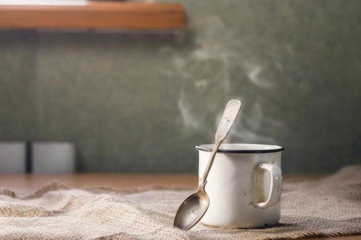 「先生、妻を疑っているんですか？」不可解な眠りの原因は？法医学が暴いたコーヒーの秘密