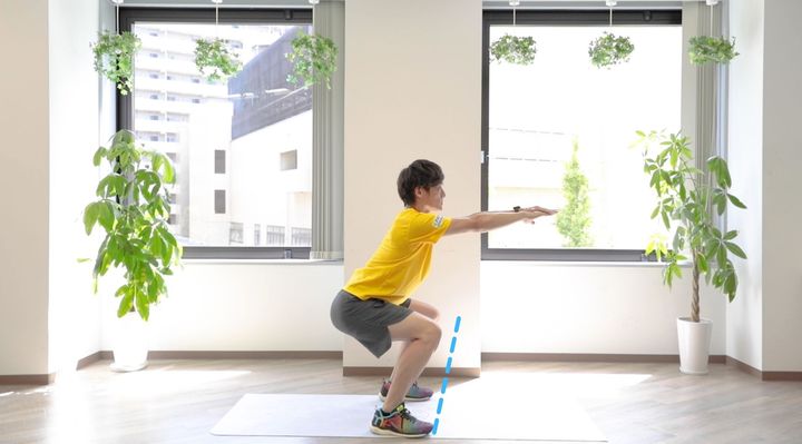 膝はつま先より前に出さない