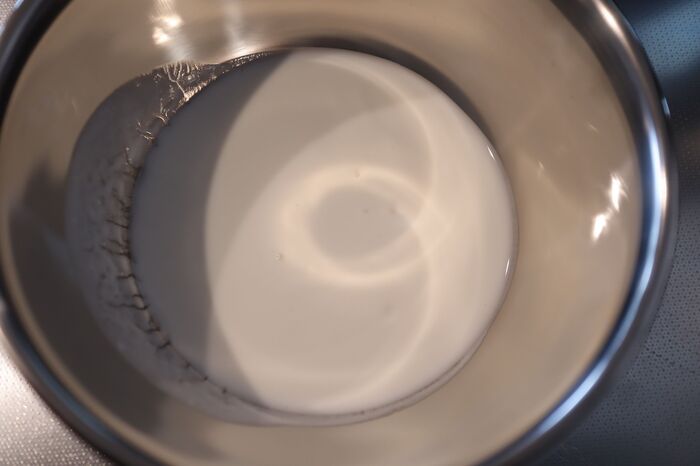 いつものヨーグルトに『塩』を入れてみて！甘くない食べ方がめちゃウマでした♡〈塩ヨーグルト漬け〉にチャレンジ