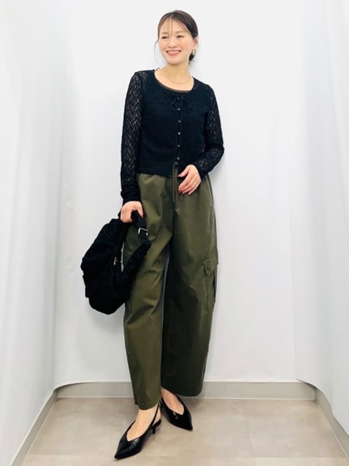 ほんのり透け感があって品よく着られます 出典：StyleHint