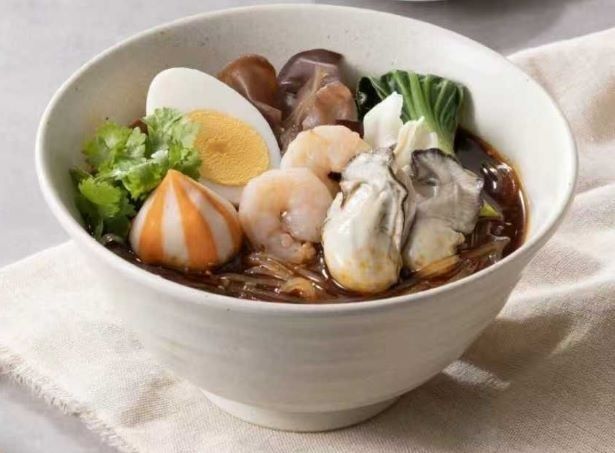 牡蠣やエビなどをプラスしてちょっとリッチに