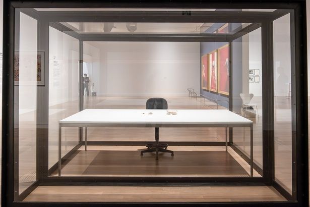 ダミアン・ハースト『後天的な回避不能』1991年