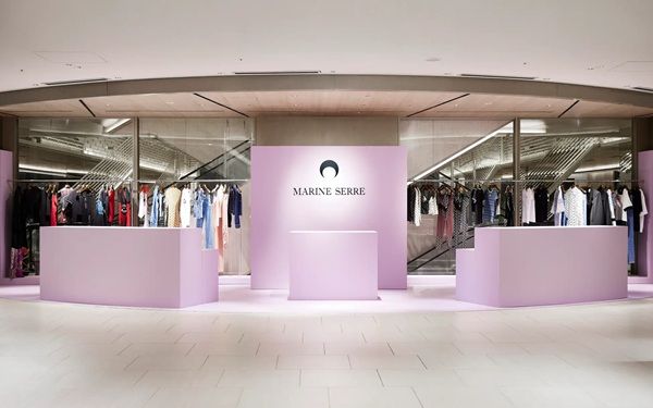 【東京都中央区】「MARINE SERRE」がGINZA SIXにポップアップストアをオープン！限定Tシャツも登場