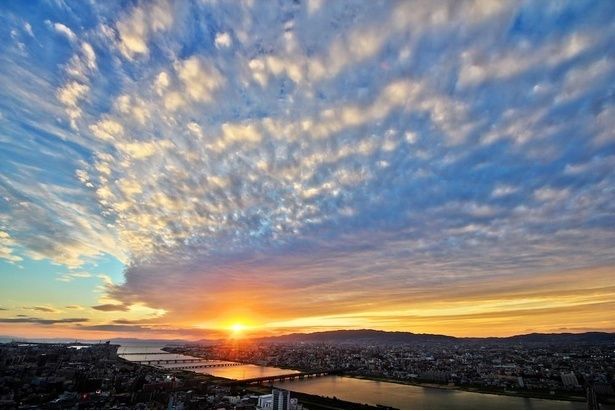 大阪湾の夕日が見える 画像提供：積水ハウス梅田オペレーション