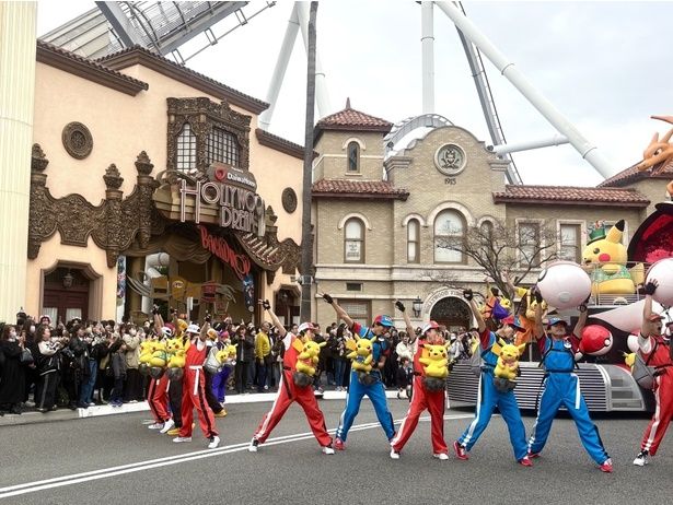 【写真】エンターテイナーたちと一緒に大量のピカチュウが出現！