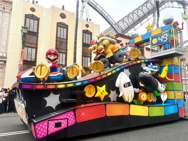 マリオとその仲間たちのフロート