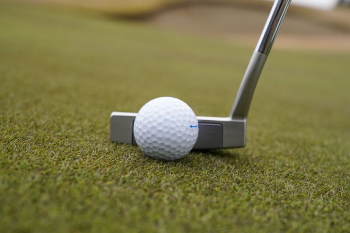 次のラウンドですぐ実践！パットのライン読みを状況別でレッスン