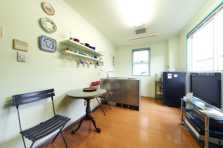 夫婦ふたりになった際にリフォームし、今も使い続けているキッチン。コンパクトで動きやすい。