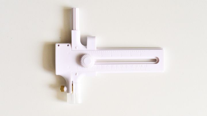 100均【ダイソー】コンパスカッターが楽しい♪丸く切れてクラフトで大活躍