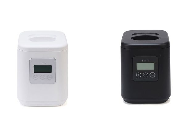 デザインも、無駄を削ぎ落としたスマートなフォルムでキッチンにすんなり溶け込みます。カラーはホワイトとブラックの2色展開