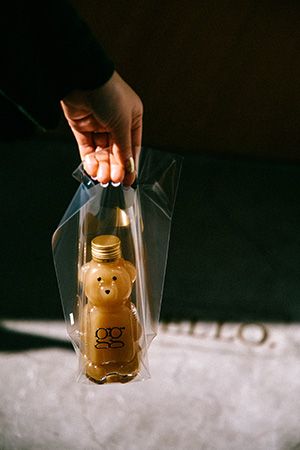 東京・蔵前発「gg KURAMAE」のくまボトルがカプセルトイになって登場！