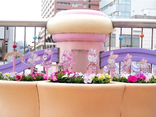 キャラクターたちが入り口でお出迎え (C)2026 SANRIO CO., LTD. TOKYO, JAPAN 著作 株式会社サンリオ(C)estherkim. All Rights Reserved