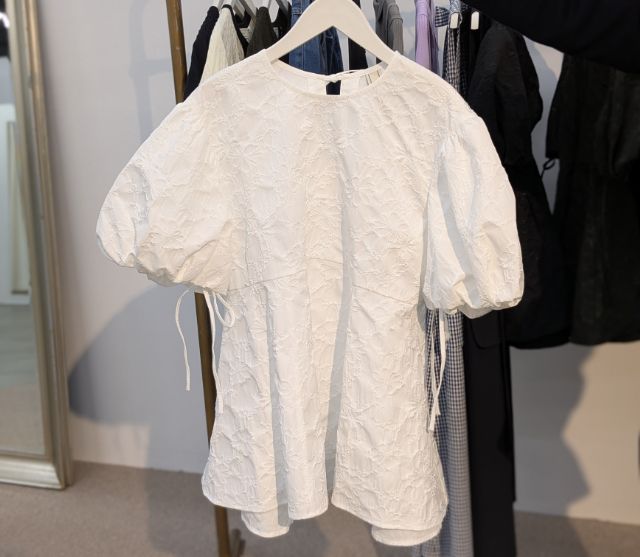 GU×rokhのバルーンスリーブチュニック