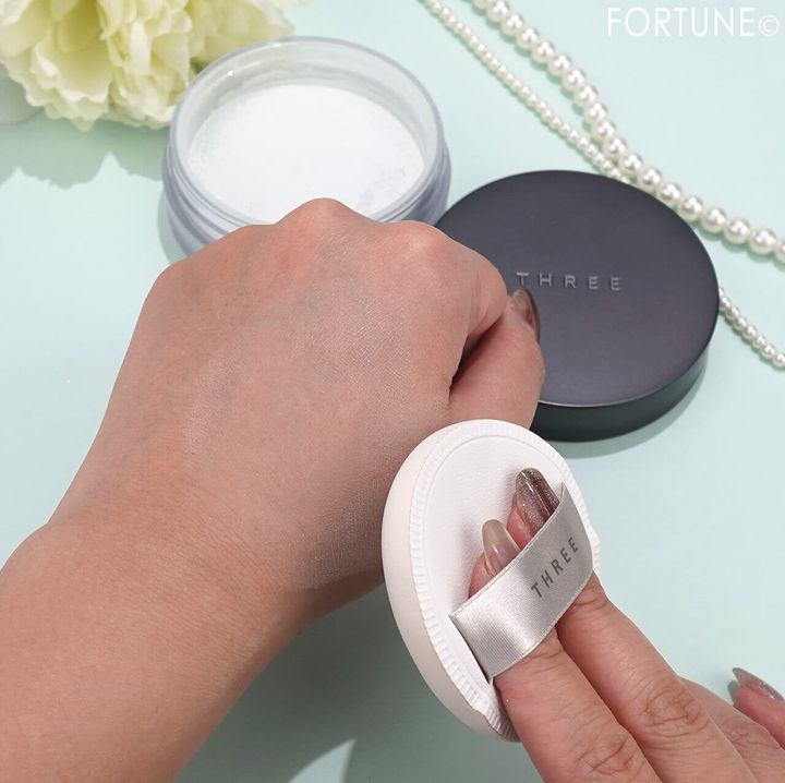 THREE（スリー） 『THREE アドバンスドエシ...