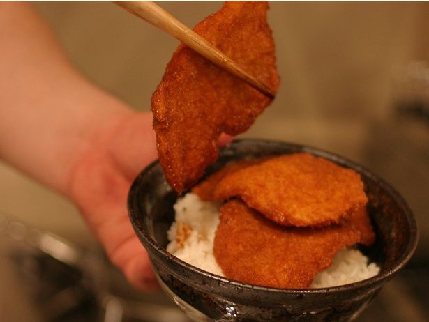 「新潟カツ丼タレカツ」 画像提供：ＫＩＴＴＥ大阪