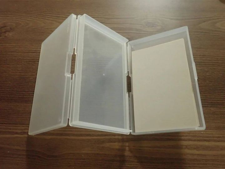 DAISO(ダイソー)：デュアル名刺ケース