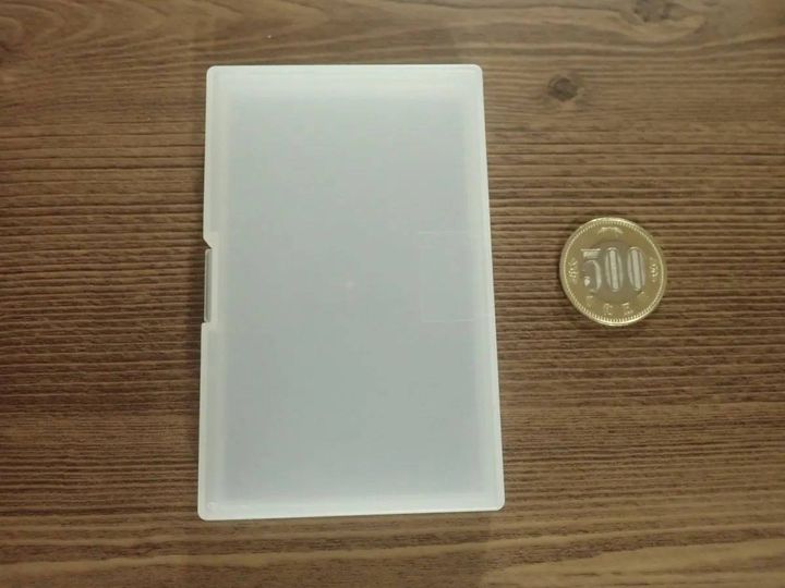 DAISO(ダイソー)：デュアル名刺ケース