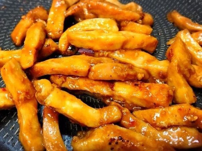 下味5分でパパッと簡単♡『鶏むね肉』で作る焼肉風スティックチキン。おつまみやお弁当にぴったり！