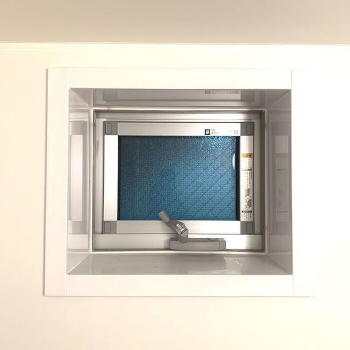 『窓を開けて換気』はNG！？意外と知らない、お風呂の正しいカビ対策。