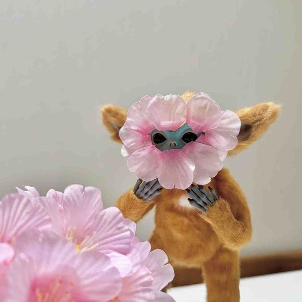 大阪・関西万博の公式キャラクター、ミャクミャクみたいに顔をデコるオチ [c] 2024 KURKAMART LLC AND IPR.VC FUND II KY. ALL RIGHTS RESERVED.