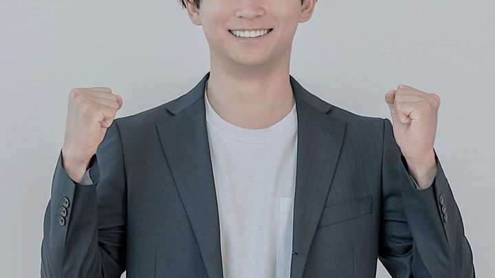 二度すれ違った青年が（画像はphotoAC）