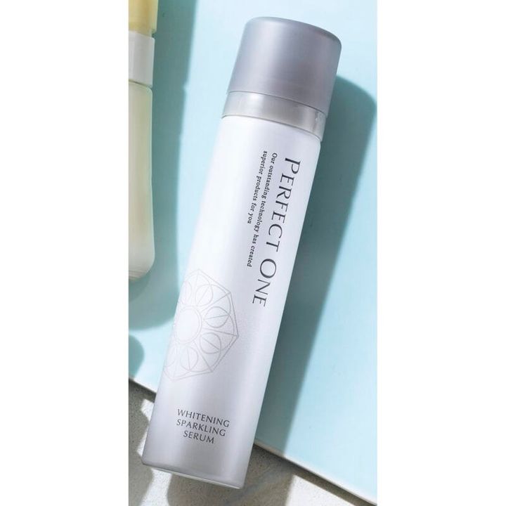 パーフェクトワン 薬用ホワイトニングスパークリングセラム［医薬部外品］50g 4950円（新日本製薬）
