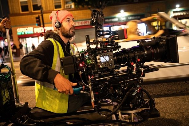 【写真を見る】いまやホラー界を背負って立つ存在となったタイ・ウエストの“らしさ”とは？(『MaXXXine マキシーン』) [c] A24 / Courtesy Everett Collection