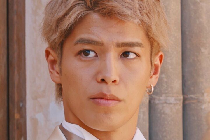 【写真・画像】人気格闘家、元AKBに大勢の前で公開告白！ まさかの反応に「えっえっ？」「女子怖いねん！」の声 1枚目