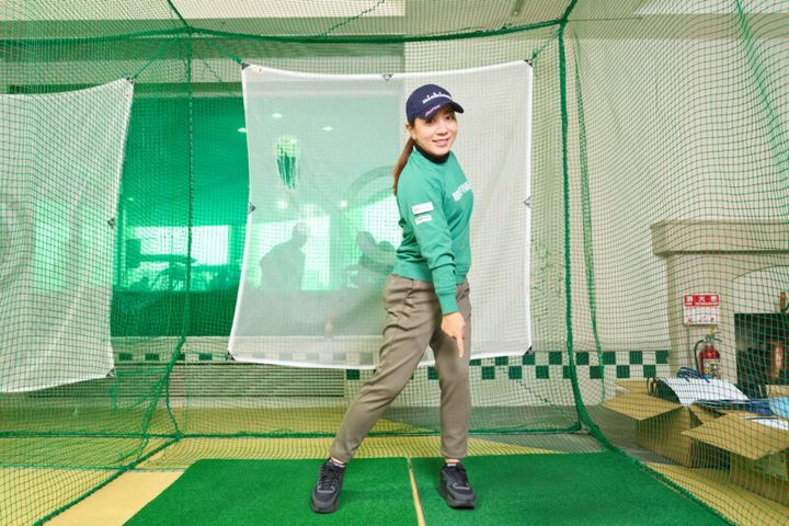 ドライバーが上手くなる「足の使い方」！女子プロが解説