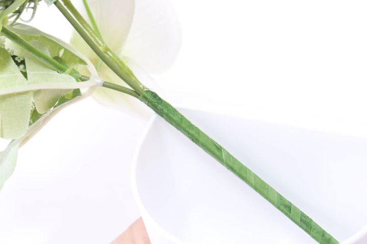 リリーピンクッションブーケ 茎部分