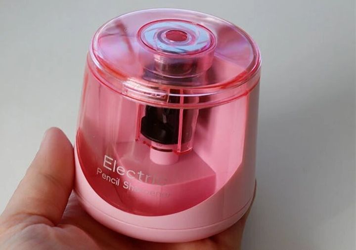 ダイソー 電動鉛筆削り