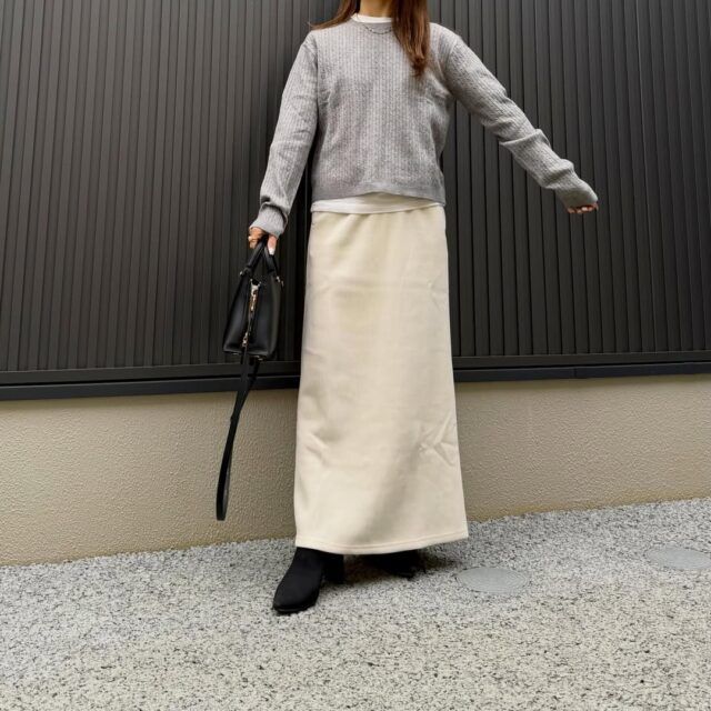 UNIQLO「ミニケーブルクルーネックセーター」